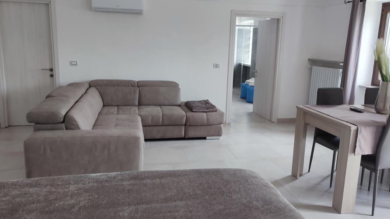 Nautica Tarello - Casa Ena Beb Bed & Breakfast Viverone Exterior foto