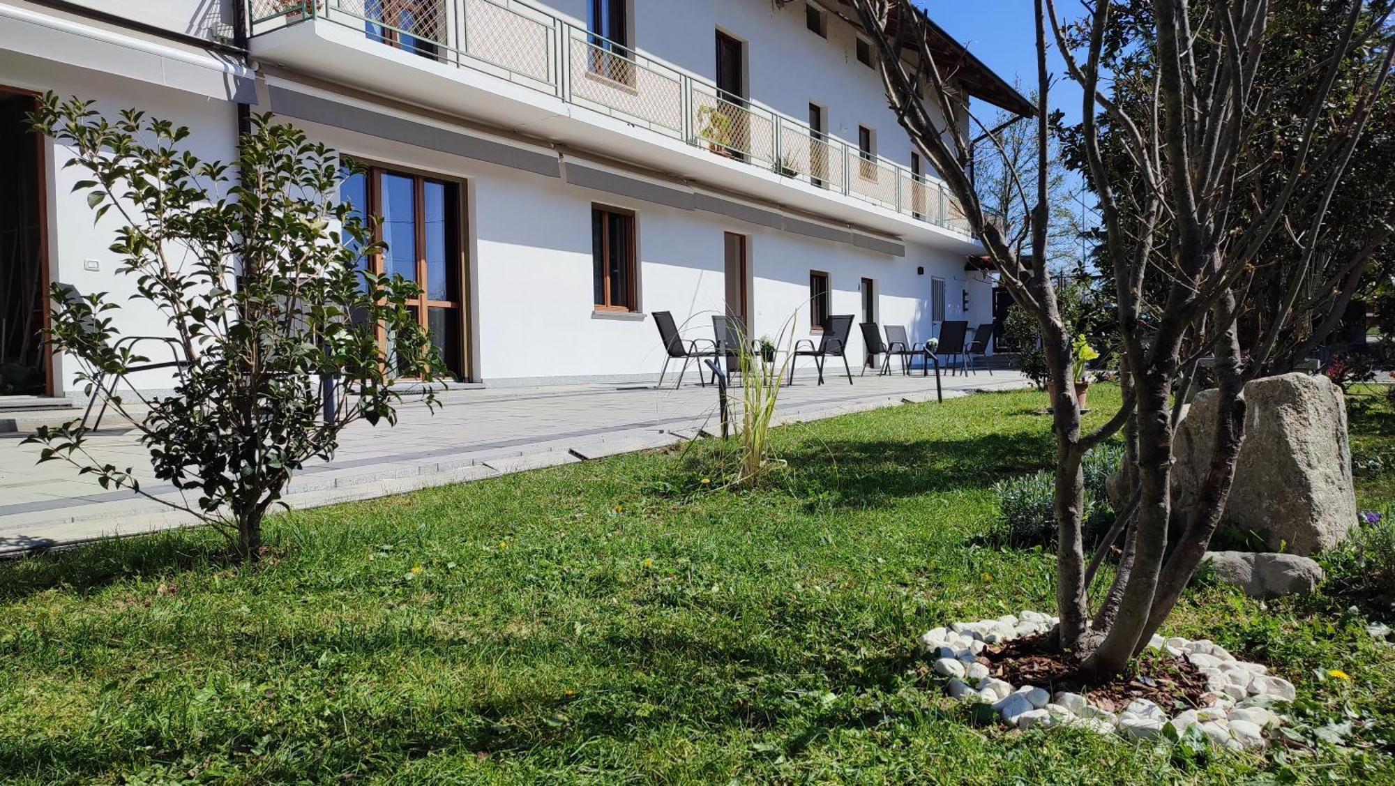Nautica Tarello - Casa Ena Beb Bed & Breakfast Viverone Exterior foto